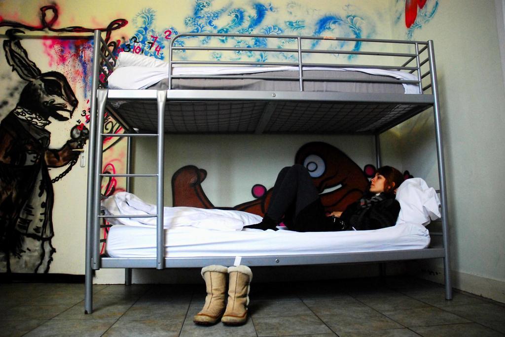 Bob'S Youth Hostel Amsterdam Oda fotoğraf